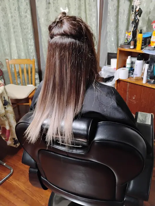 Sonia's Unisex Hair Salon Picture 1