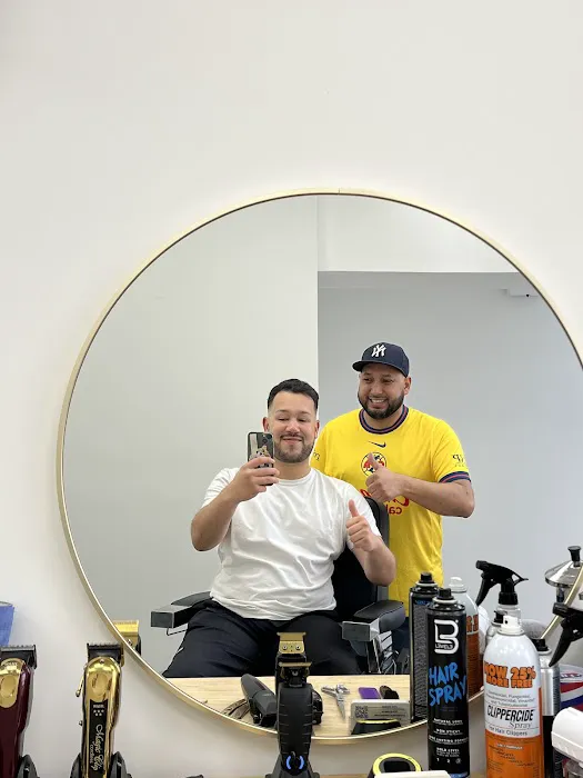 Jose's Barbershop Picture 3