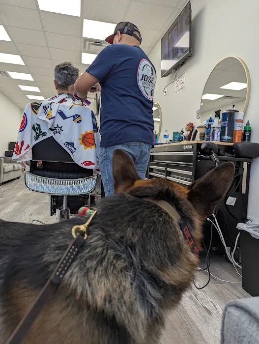 Jose's Barbershop Picture 7