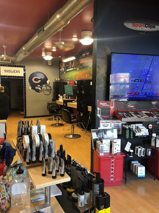 Sport Clips Haircuts of Chicago- Wrigley Picture 10