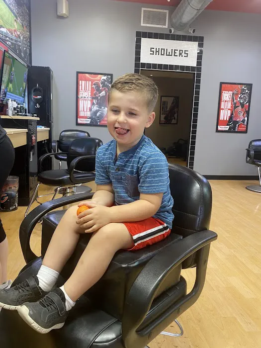 Sport Clips Haircuts of Chicago- Wrigley Picture 4
