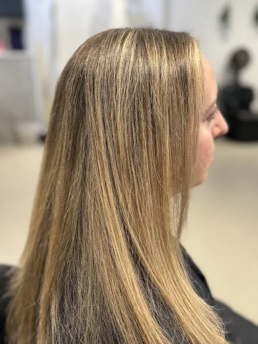 Lavender Park Hair Salon Picture 8