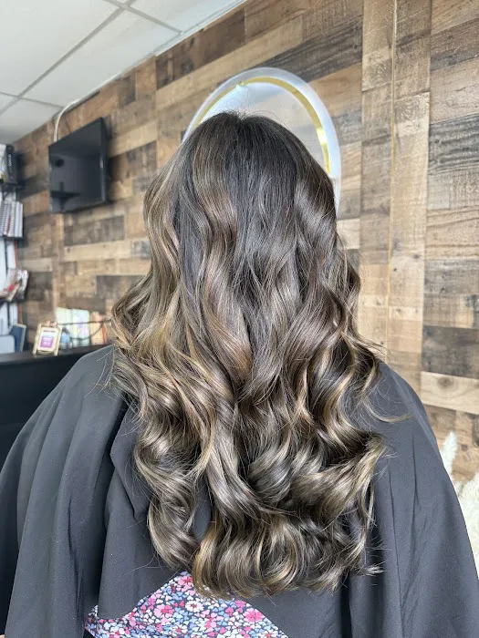 LA Luz Alvarenga Hair Salon Picture 7