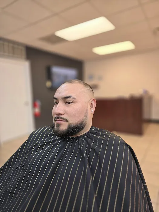 Marco’s Barber Shop Picture 4