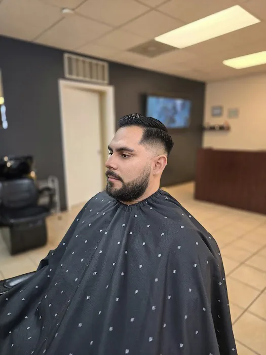 Marco’s Barber Shop Picture 7