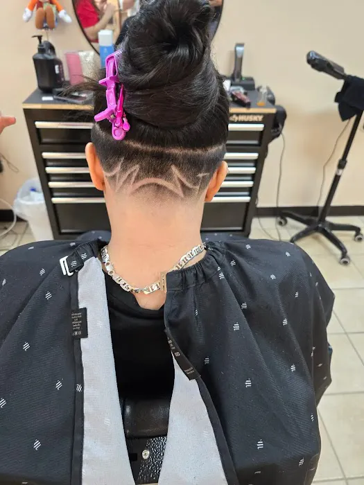 Marco’s Barber Shop Picture 5