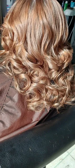 VIP'S Hair Salon & Barber Shop Picture 8