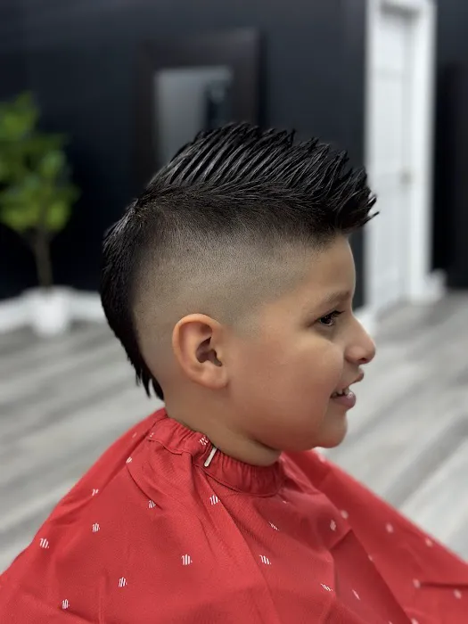 Marco’s Barber Shop Picture 6