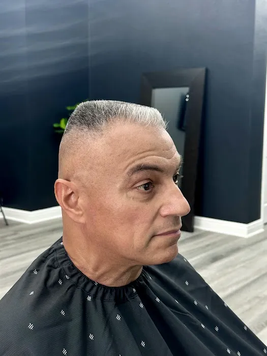 Marco’s Barber Shop Picture 3