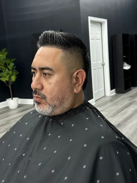 Marco’s Barber Shop Picture 10