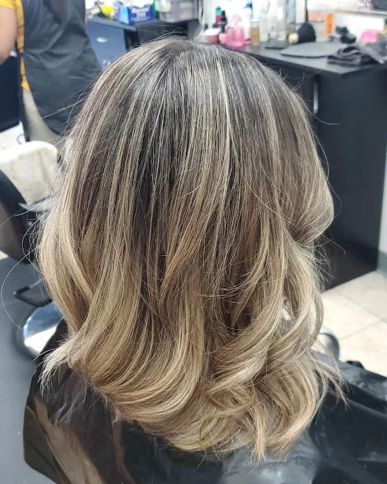 Three's Kompany Hair Design Picture 2