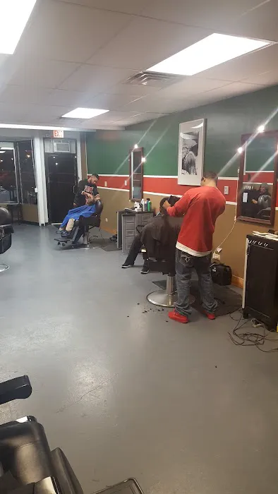 Snootie Fox Barbershop Picture 3