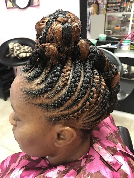 Maggies African Hair Braiding Picture 2