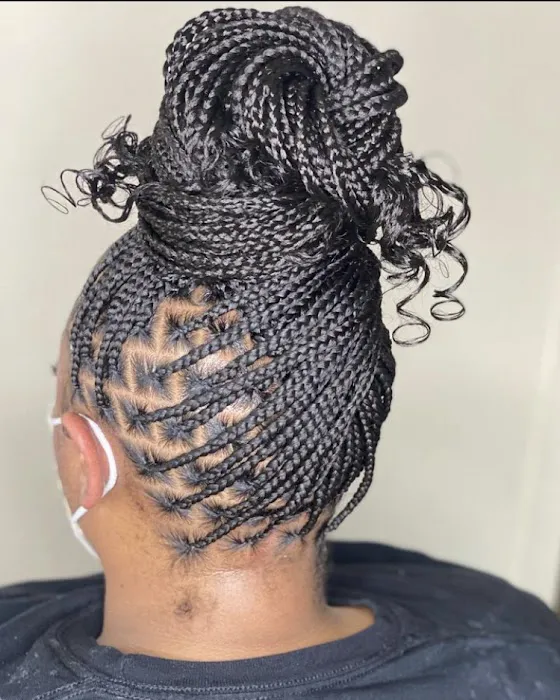 Maggies African Hair Braiding Picture 8