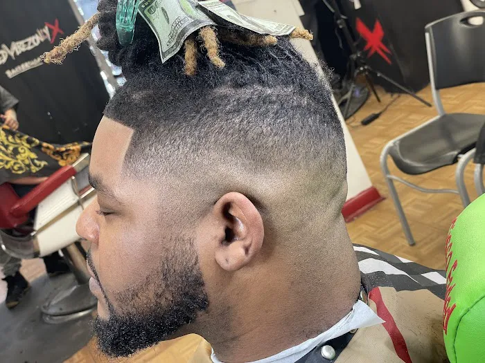 FADED VIBEZ ONLY BARBERSHOP Picture 8