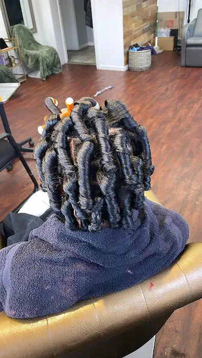 Your Tru Destini Salon Suite Picture 2