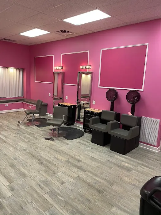 Lavish Barber & Beauty Lounge Picture 2