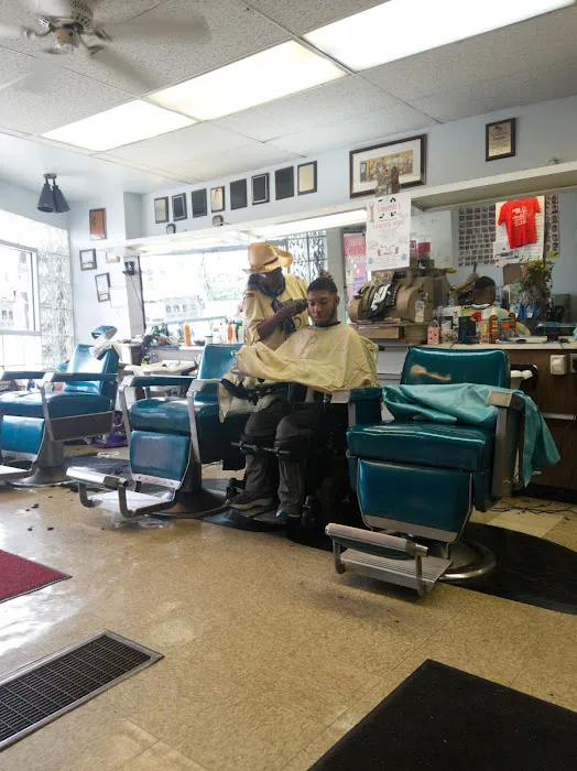 Leverette's Barber Shop Picture 1