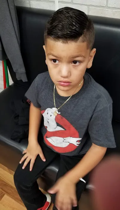 Creation Cuts Barbershop Picture 1
