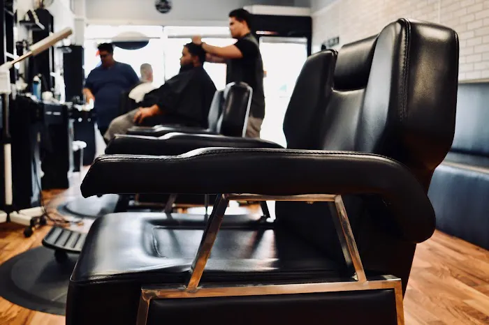 Creation Cuts Barbershop Picture 8