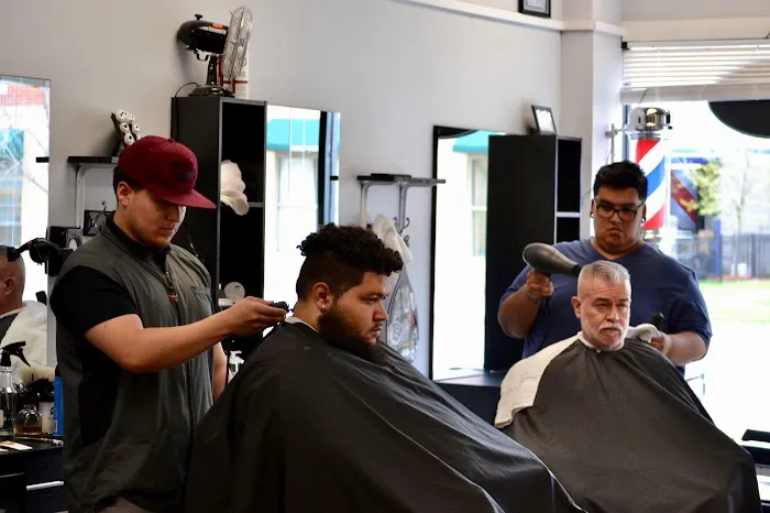 Creation Cuts Barbershop Picture 9