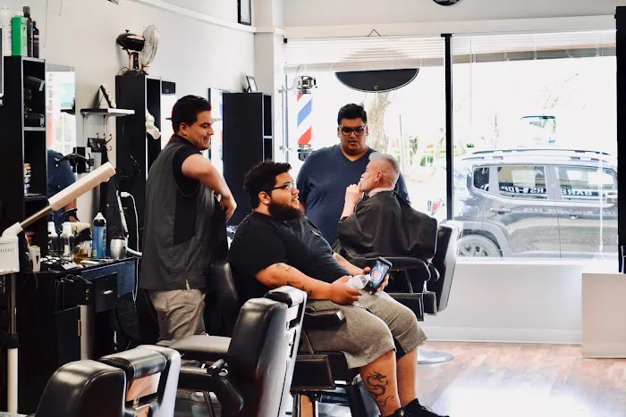 Creation Cuts Barbershop Picture 10