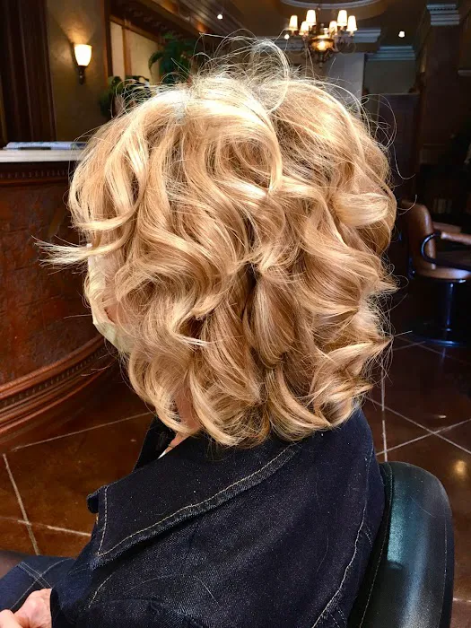 Andre Napier Salon Picture 7
