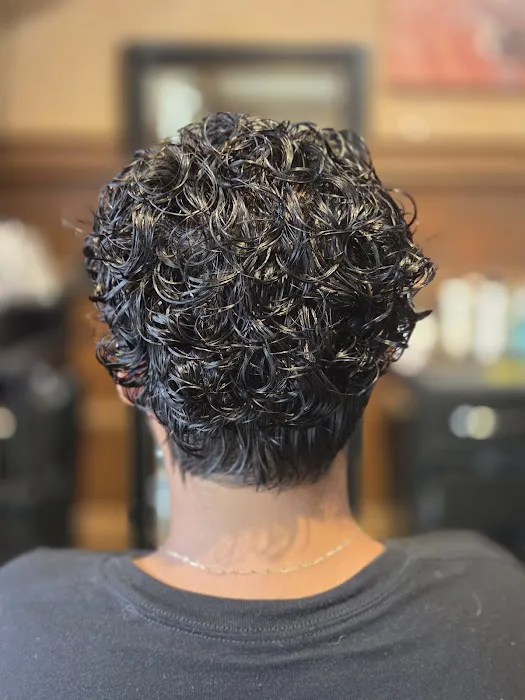 Charo's Hair Design and Day Spa Picture 9
