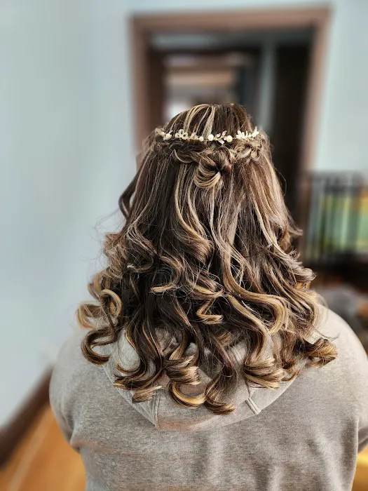 Charo's Hair Design and Day Spa Picture 3