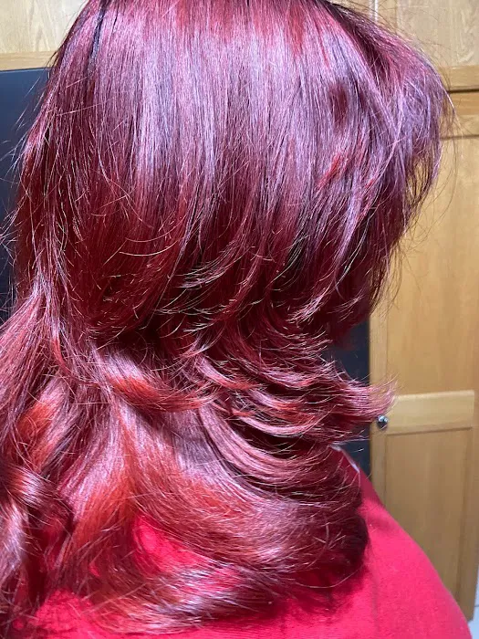 Marlen’s Glamour Hair Salon LLC Picture 9