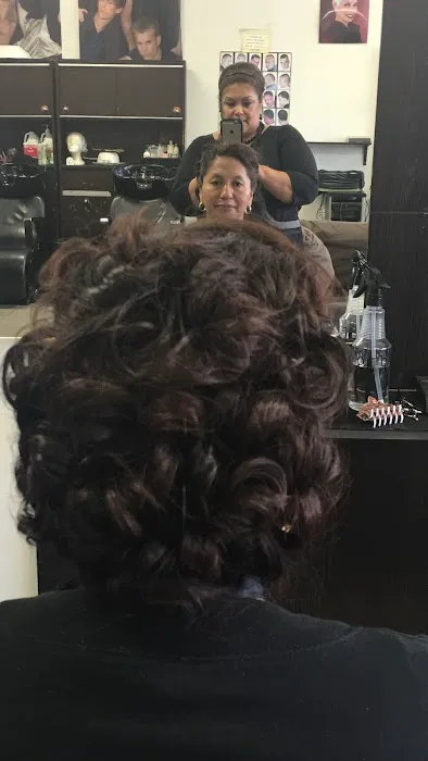 Marlen’s Glamour Hair Salon LLC Picture 2