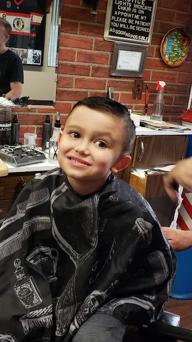 Frank's Barber Shoppe Picture 1