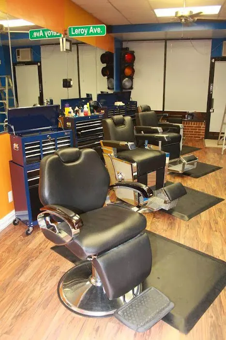 Leroy Avenue Barbershop Picture 10