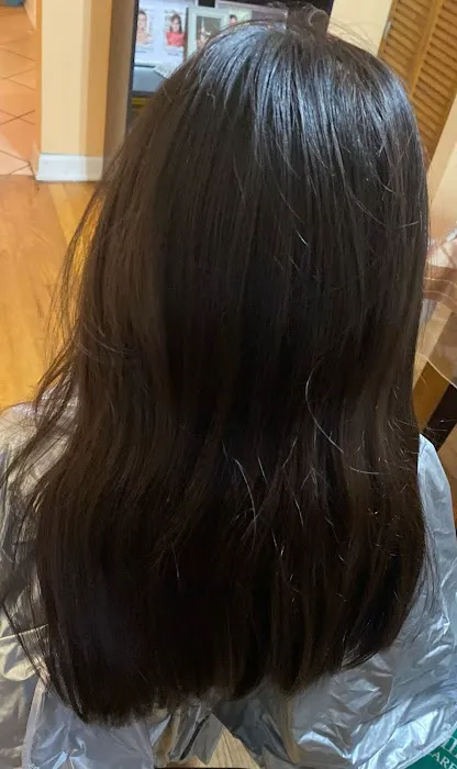 Paola's Hair Salon Picture 9