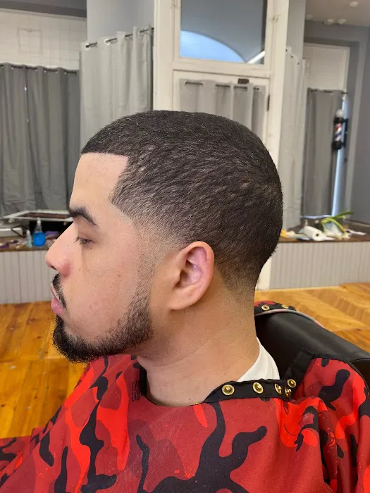 New Era Barber Lounge Picture 4