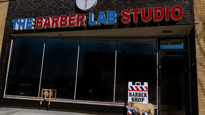 The Barber Lab Studio Picture 8