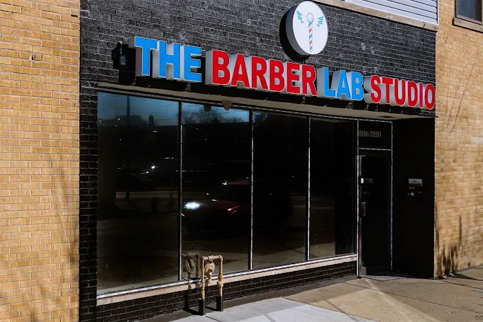The Barber Lab Studio Picture 9