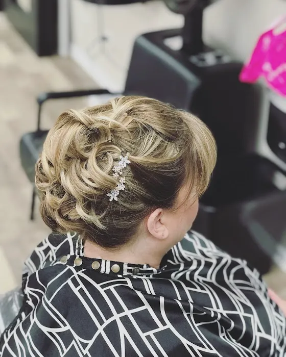 Color Couture Salon, Inc Picture 3