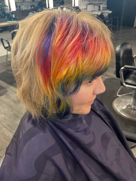 D'Dami Salon Picture 6