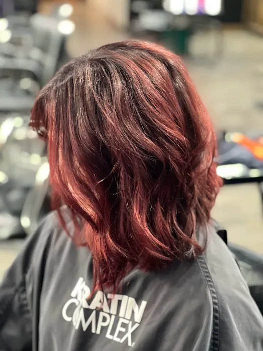 D'Dami Salon Picture 2