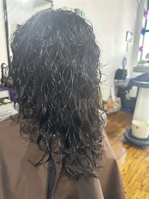 Montrose Hair Design Picture 3