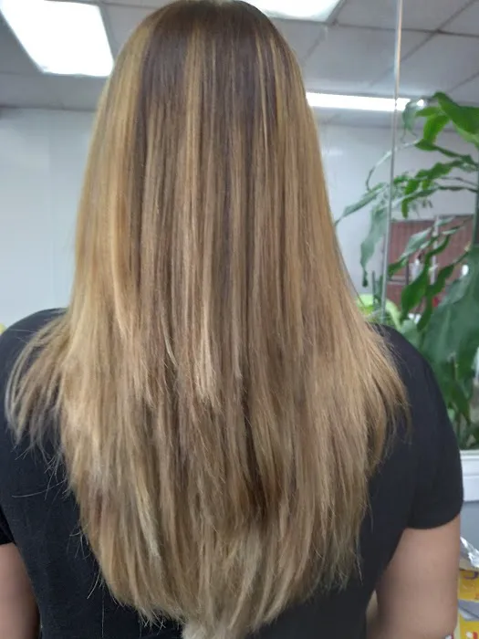 Nina's Hair Studio Picture 6