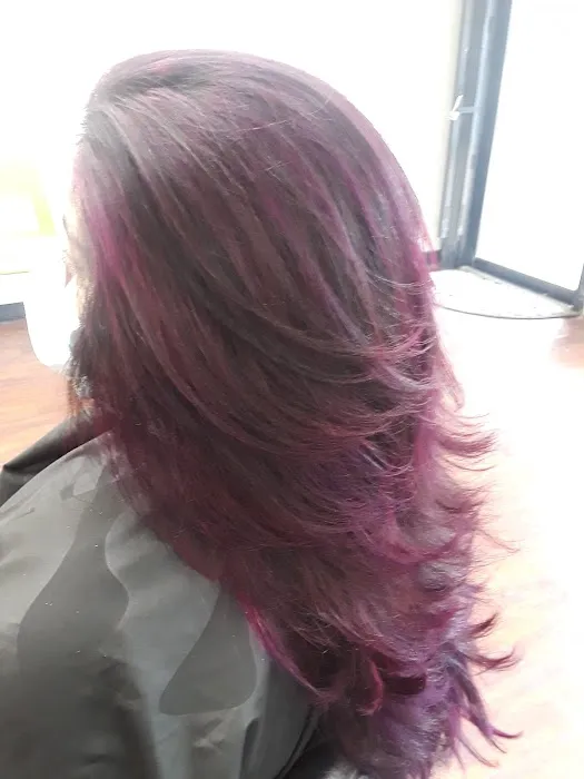 Nina's Hair Studio Picture 1