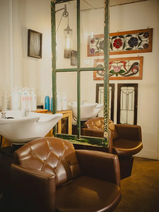 Hair Apothecary Picture 6