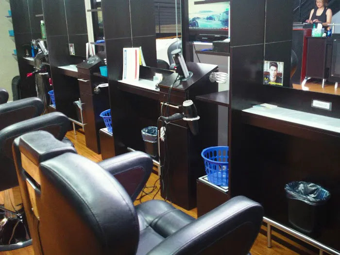 A Sharper Image Salon and Barber Picture 2