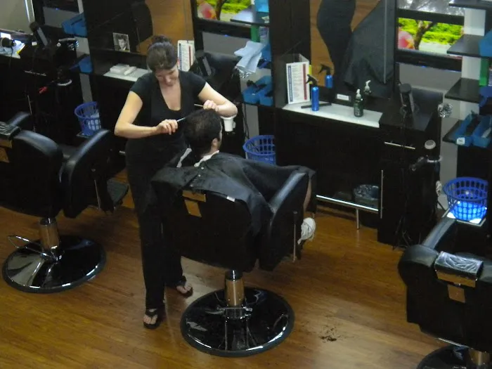 A Sharper Image Salon and Barber Picture 5