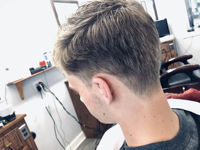 Welles Park Barber Shop Picture 5