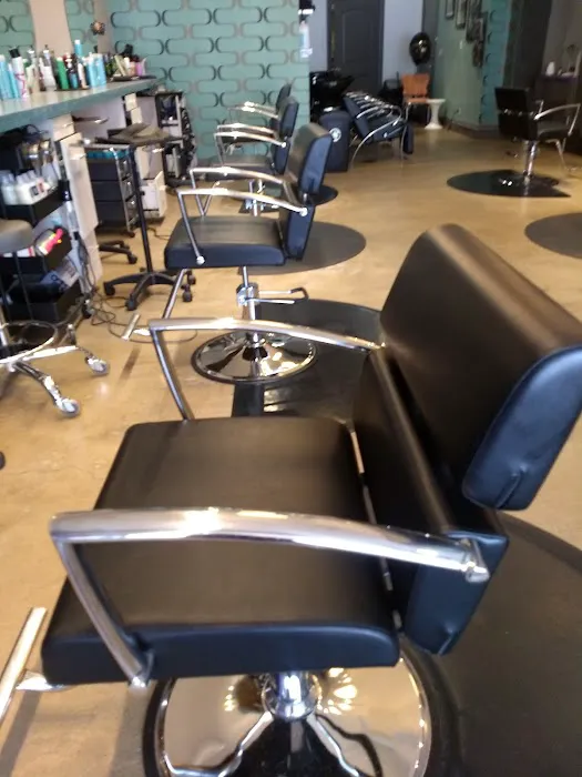 Flipt Salon Picture 4