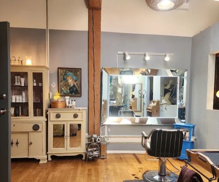 Babette’s Bespoke Salon