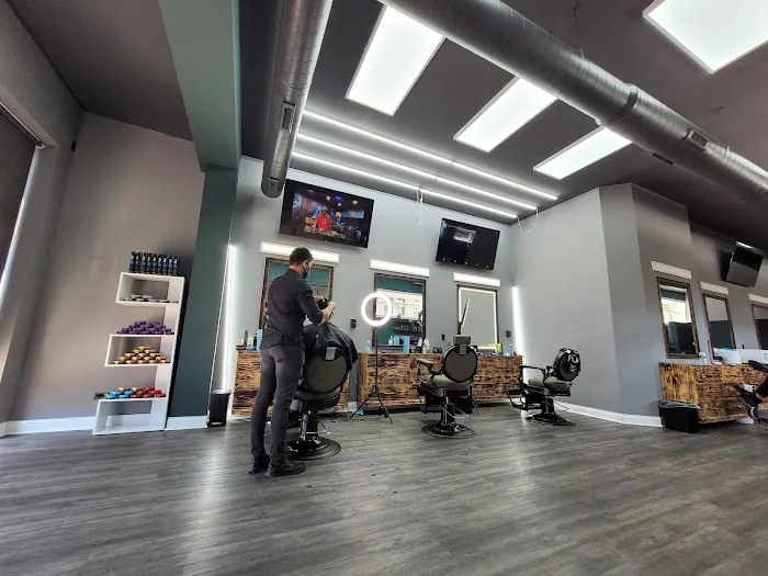 Fade O clock Barbershop Picture 9